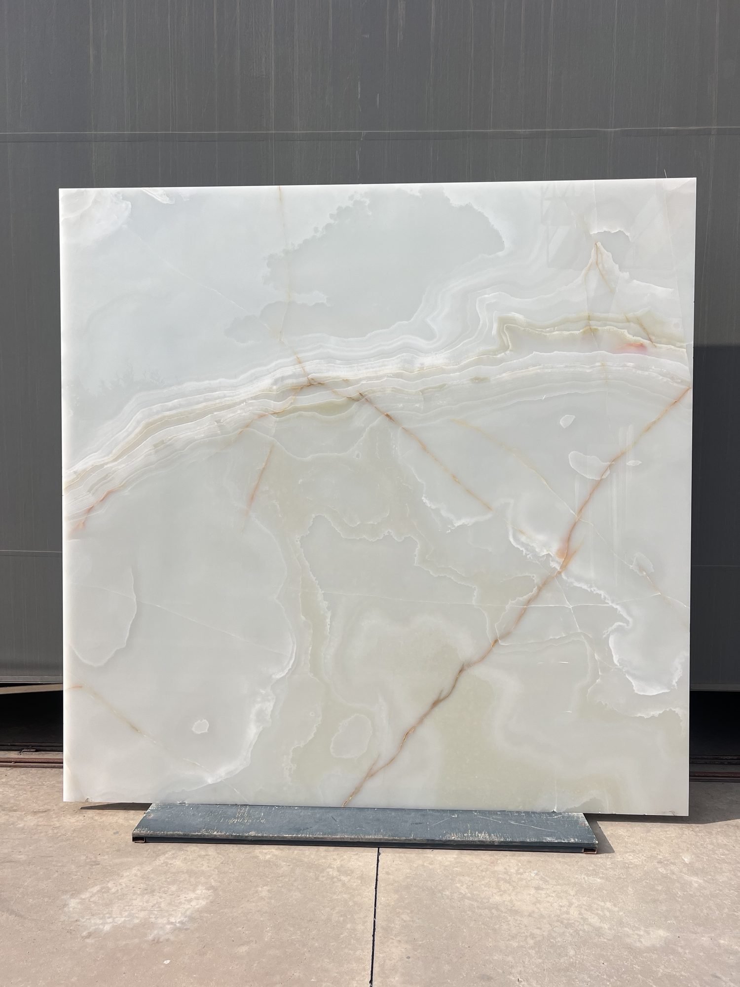 Onyx Mint